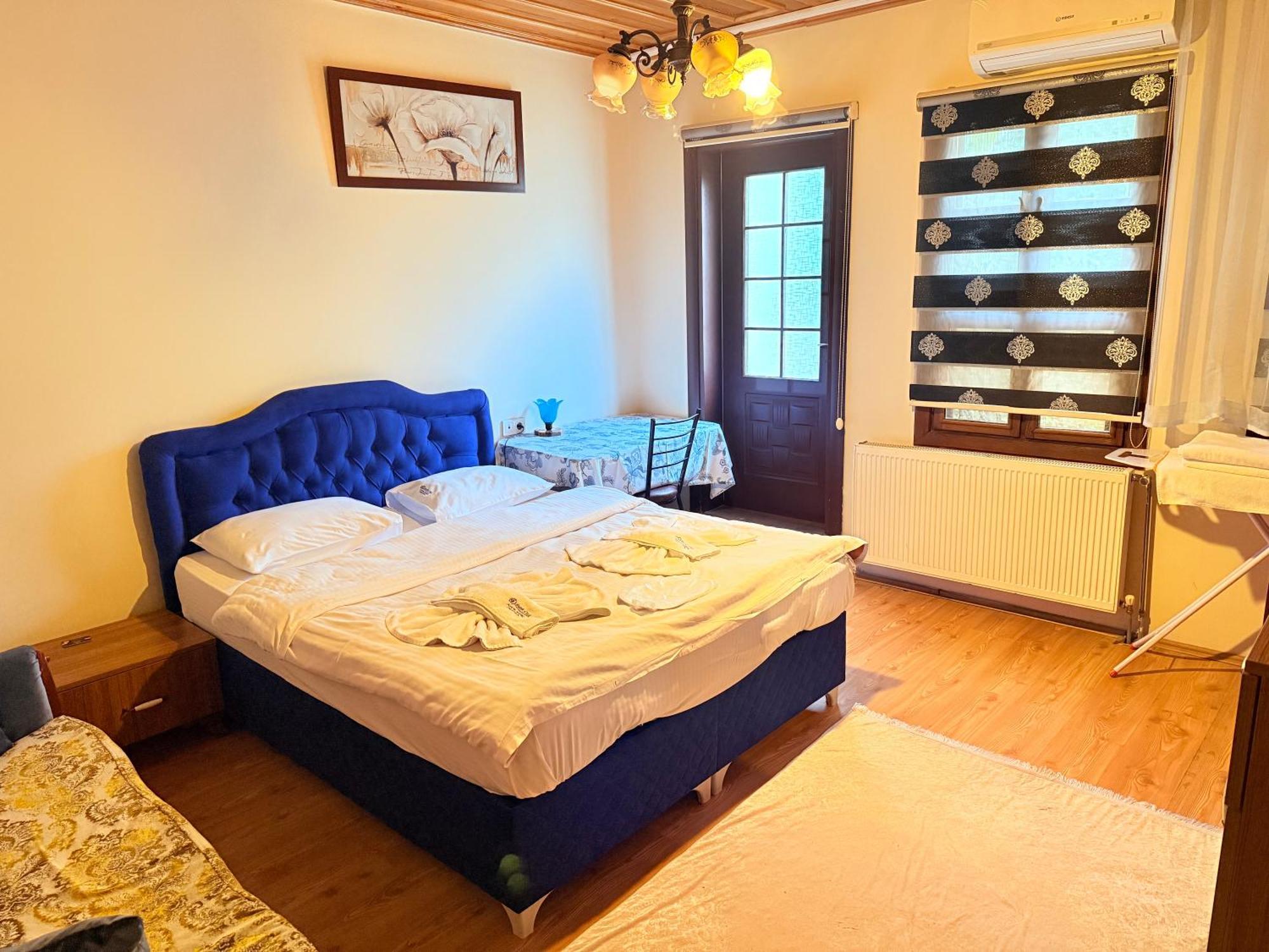Oez Butik Otel Antik Kent Myrleia Mudanya Kültér fotó