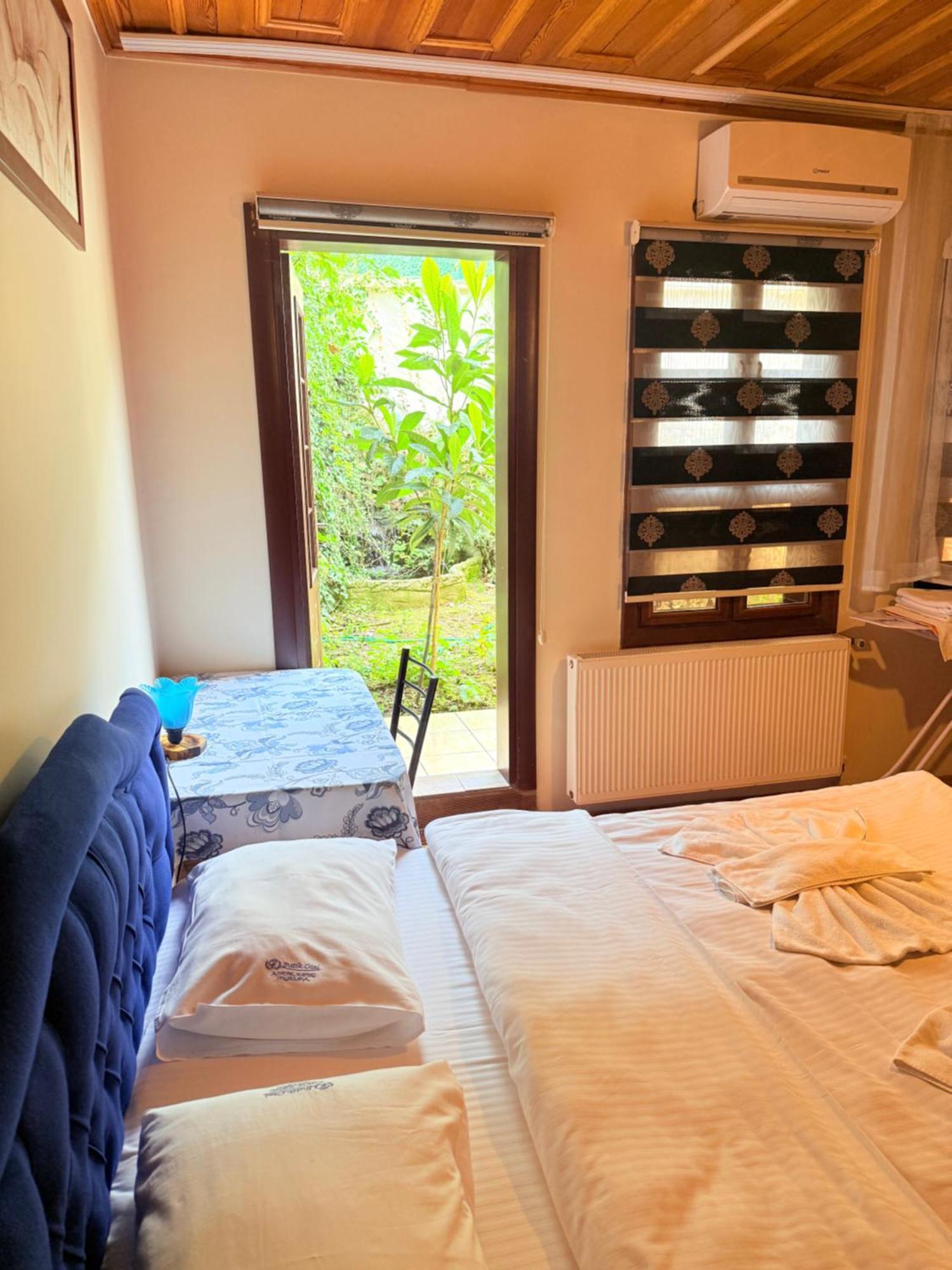Oez Butik Otel Antik Kent Myrleia Mudanya Kültér fotó