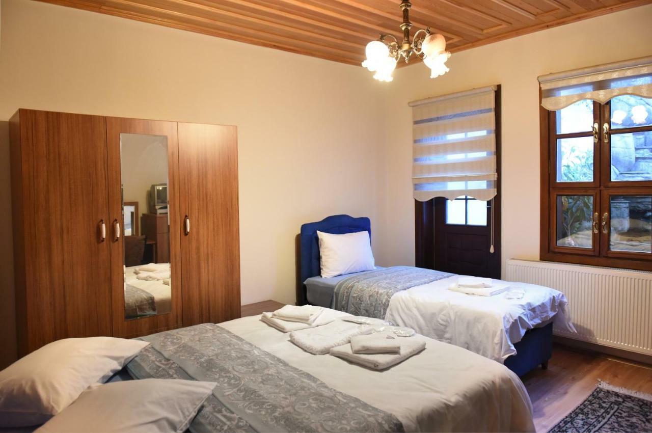 Oez Butik Otel Antik Kent Myrleia Mudanya Kültér fotó